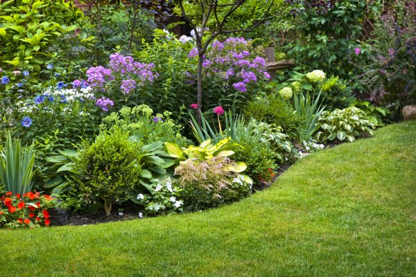Flower Bed Service in Burnsville