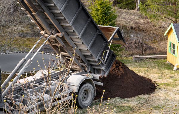 Yard Soil Delivery in Burnsville