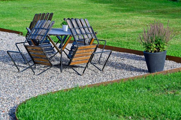 Metal Edging Installation in Burnsville
