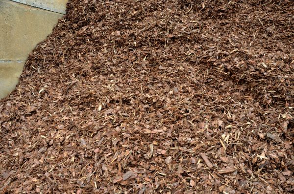 Organic Mulch Delivery in Burnsville